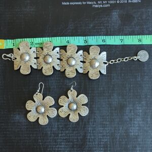 Floral Silver and Gold Jewelry Set